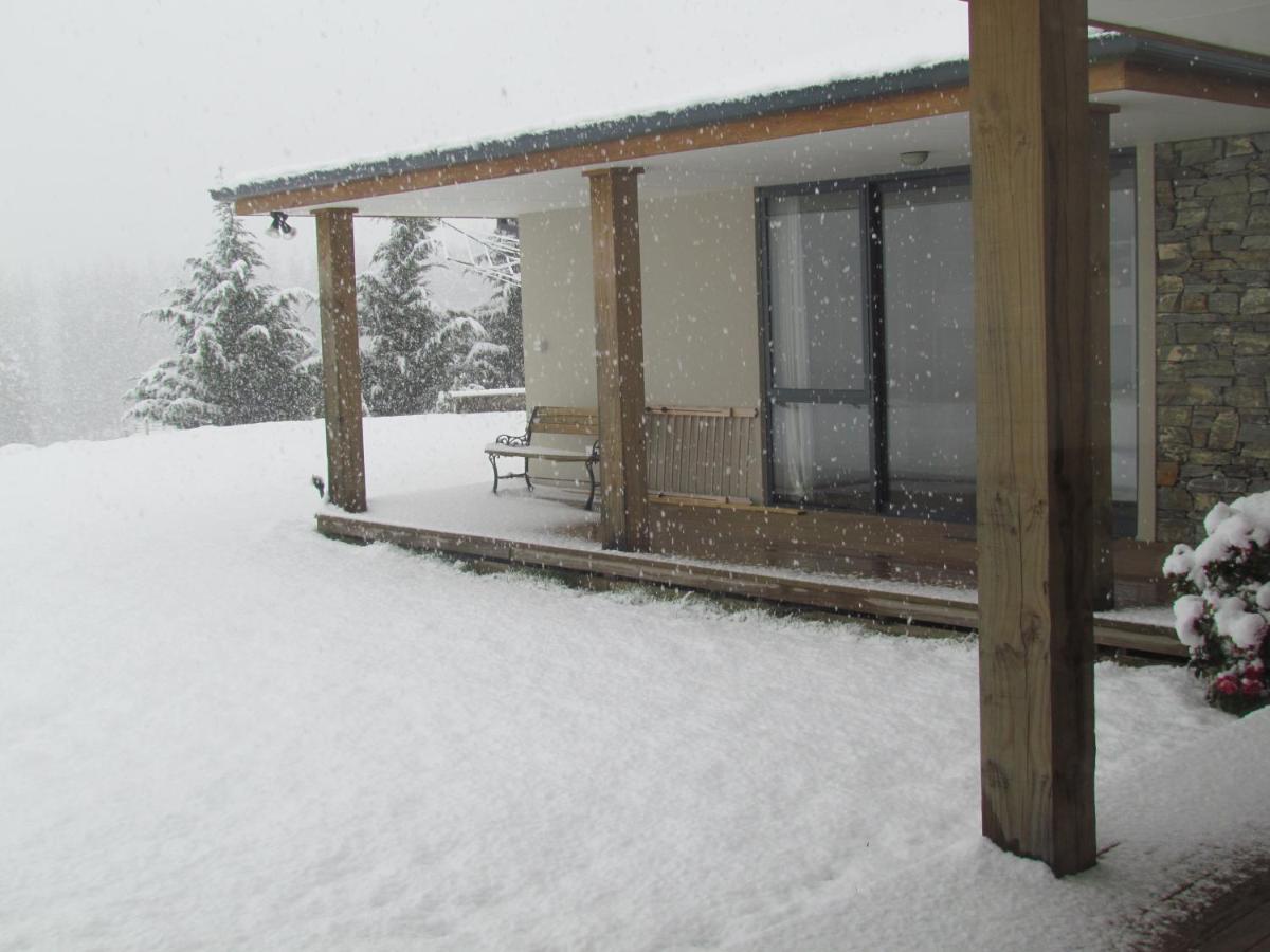 The Bunkhouse Hotel Waiau Exterior photo
